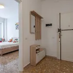 Bright & Stylish Flat Near Pamphili 公寓