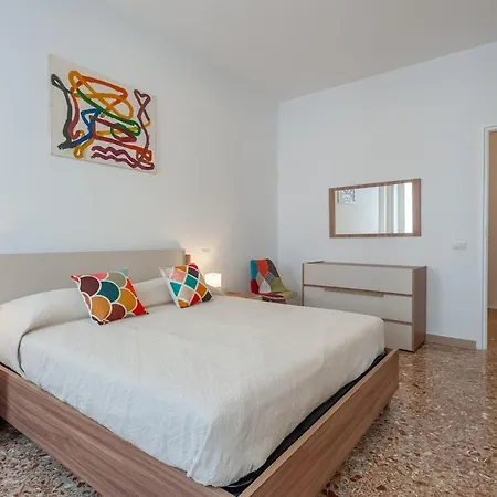 Bright & Stylish Flat Near Pamphili