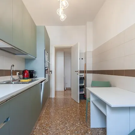 Bright & Stylish Flat Near Pamphili Appartement